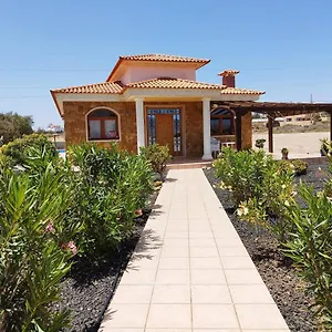Casa Del Sol 3 Bedroom With Private Solar Covered 12m X 6m Pool Minimum 7 Nights Chromecast And Wifi Throughout The Villa Triquivijate